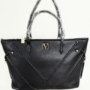 Nip luxury VS black weekender vegan leather gold tone V logo zip bag HTF classy